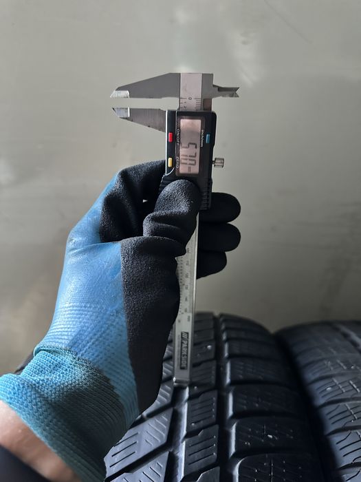 285/35 R22 Pirelli Scorpion Winter DOT 20-21