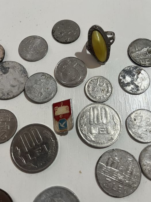 Bani foarte vechi romanesti straini