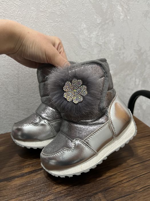 Новые дутики на девочку 23 размер