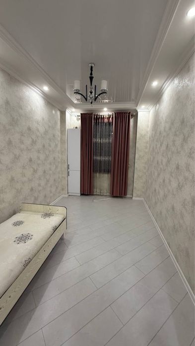 Продается 3х комнатная на 2 этаже Узбекистанская