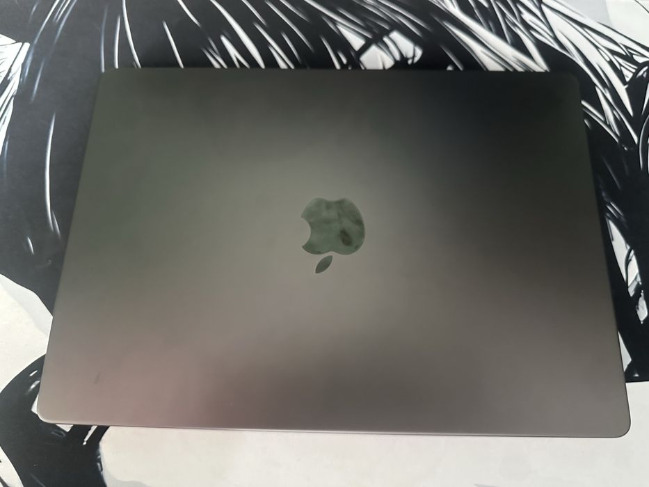 Продам новый macbook pro M3 pro