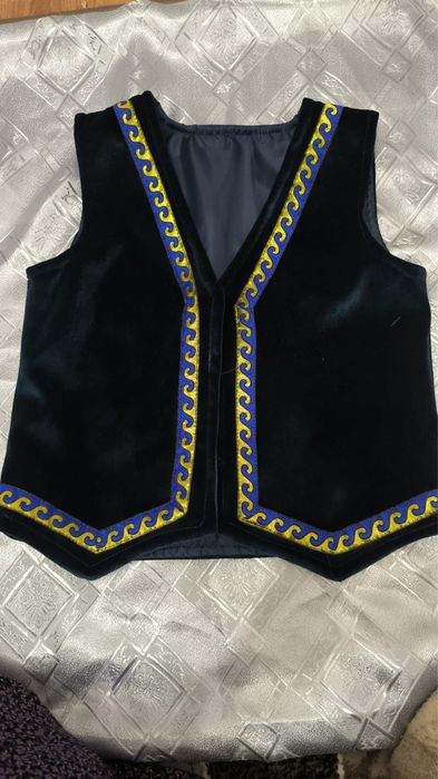 Ұл-қыздарға кажейлер сатылады