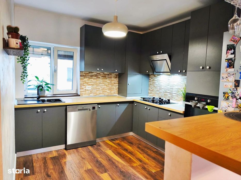 Duplex modern in Pipera, de inchiriat cu 3 locuri de parcare si gradin