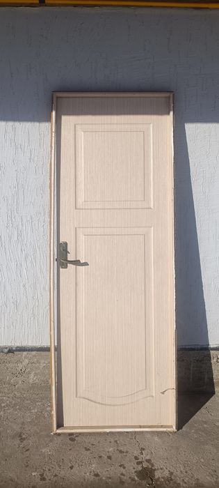 Дверь 2х70 см 1 штук