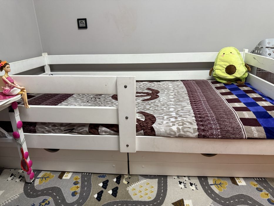 Подростковая кровать с матрасом