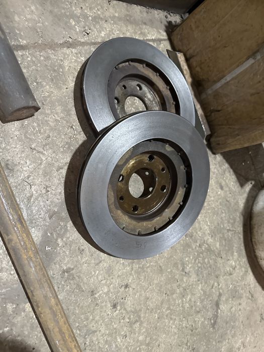 Тормозной диск приора