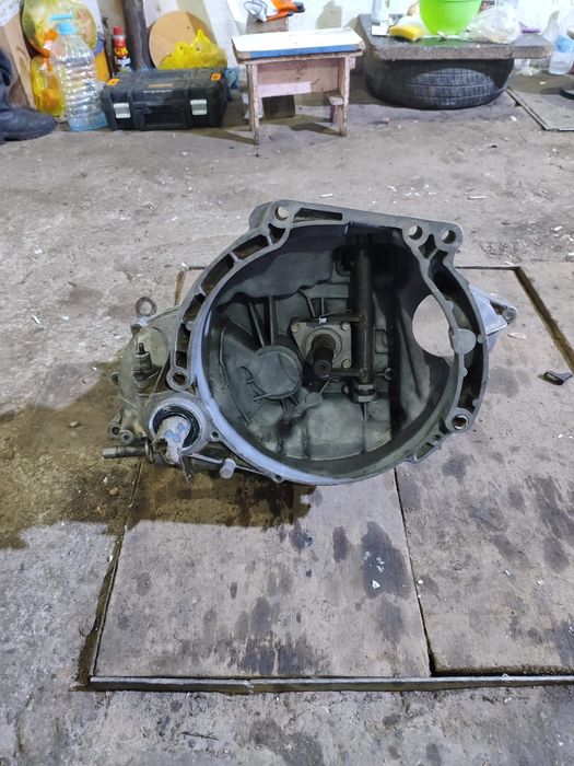 Продам кпп ваз подходит на 2114.09