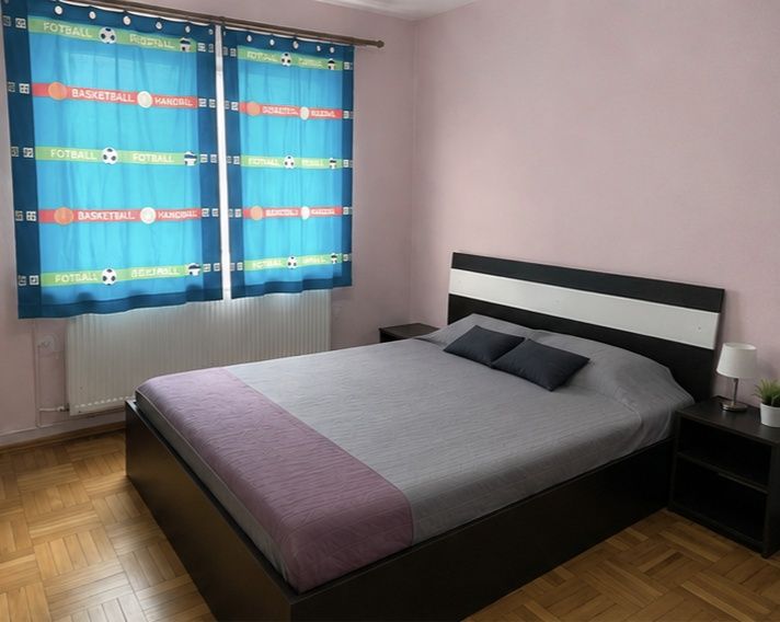 Vând apartament cu 4 camere in Vladimirescu