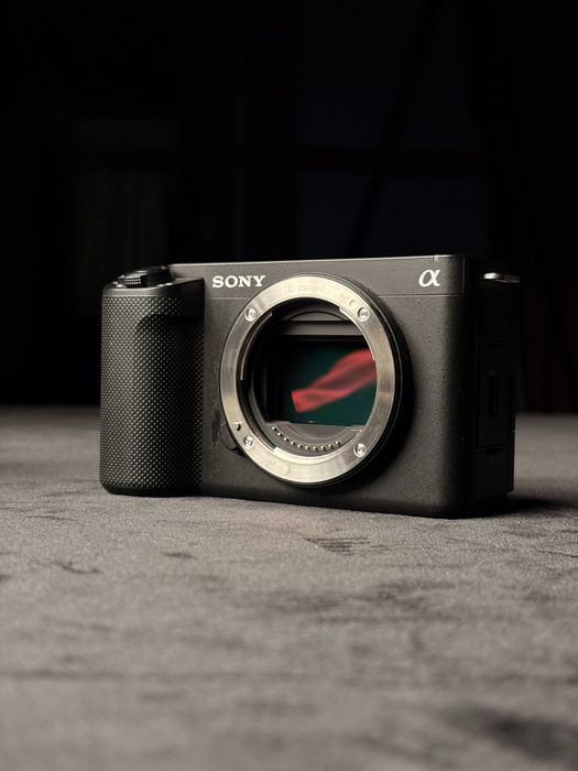 Sony ZV-E1 + Sony 20-70G F4