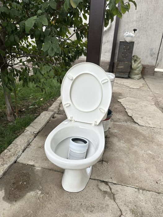 Туалетный унитаз
