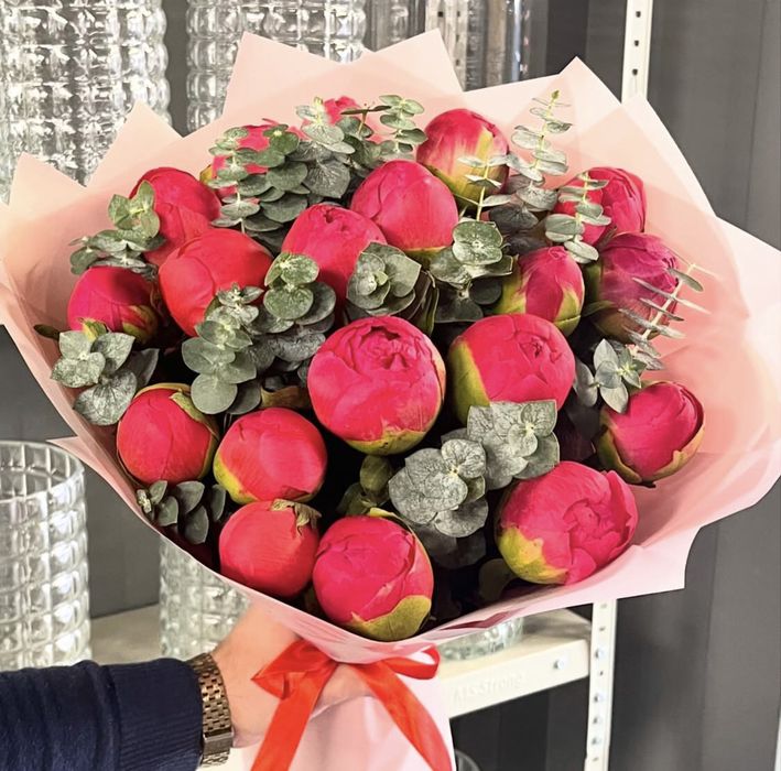 Пионы Тюльпаны Розы цветы букет