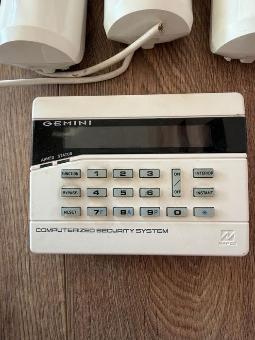 Алармена система NAPCO GEMINI + датчици