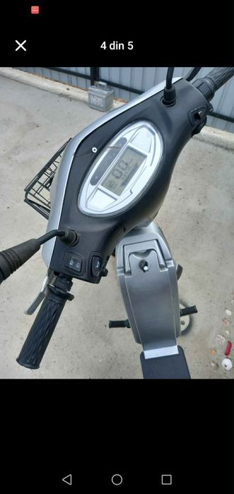 Scuter electric . YADAEA