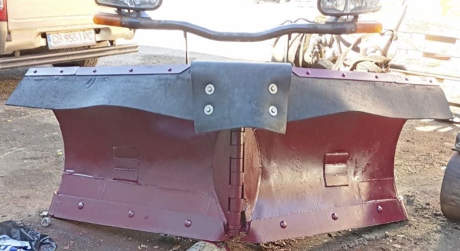 Продавам снегорин за джип с дистанционно