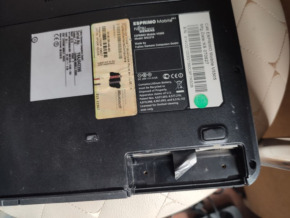 Ноутбук за 4000 Siemens Fuijitsu