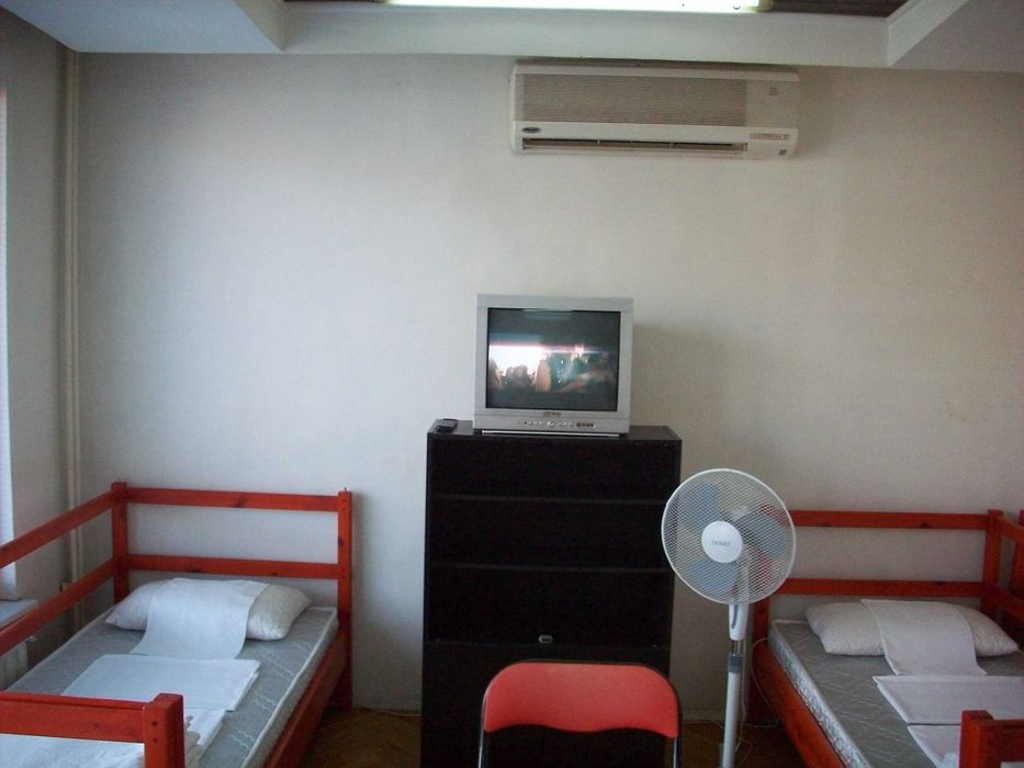 Дава се под наем Многостаен апартамент в Пловдив, Централна гара - 150 кв.м за 153 € - Снимка #12