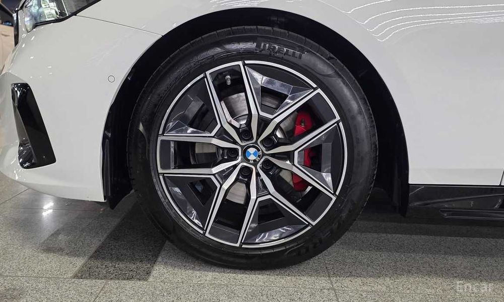 BMW 5-Series 520i Special Edition