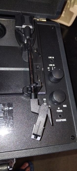 Нов грамофон Victrola VSC-550BT с Bluetooth и вградени говорители