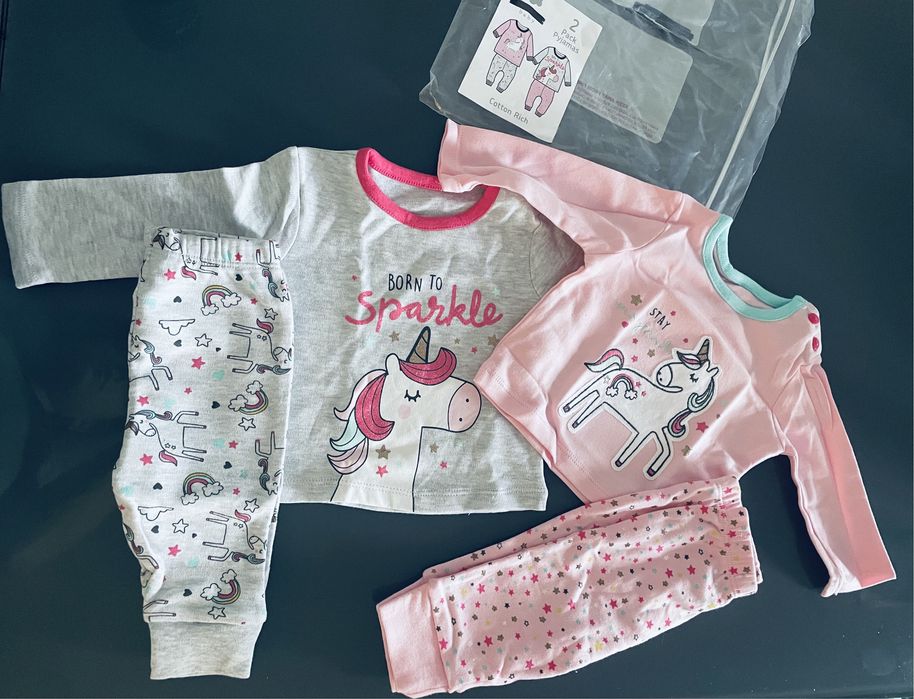 Чисто нови пижами за момиче