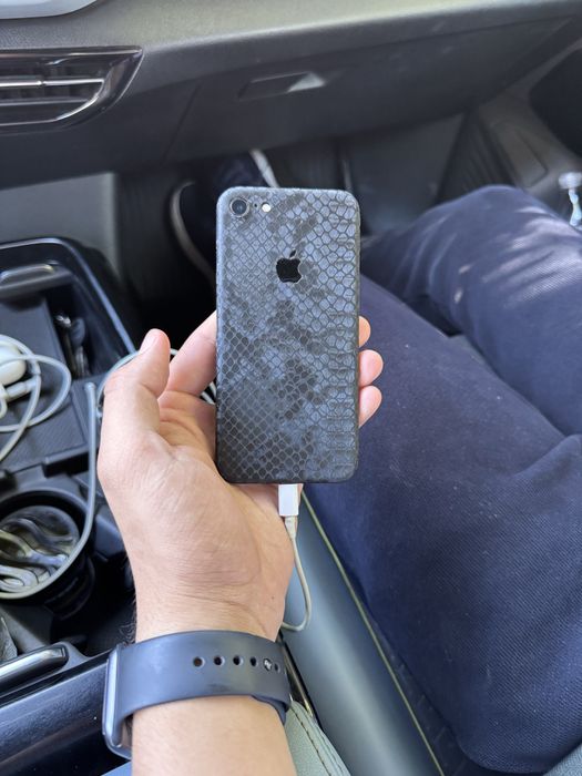 iPhone 7 Jet Black 128GB