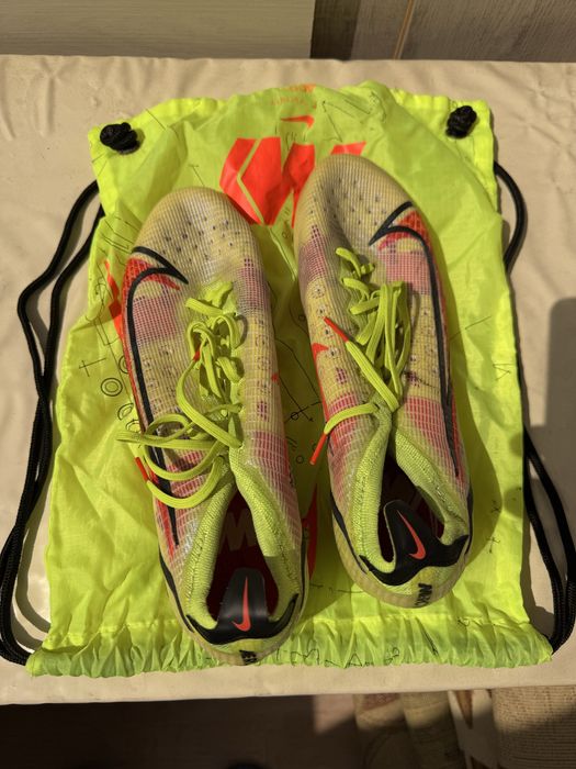 Продам бутсы Nike оригинал