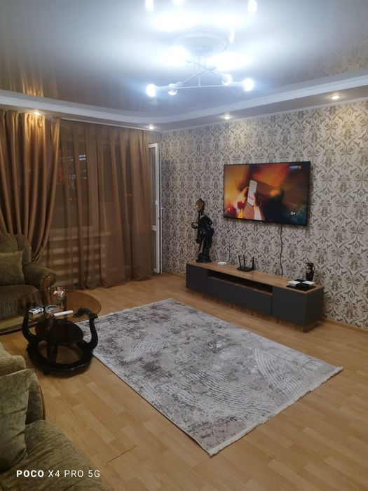 Сдаётся 5 ком 100 кв Достык мол