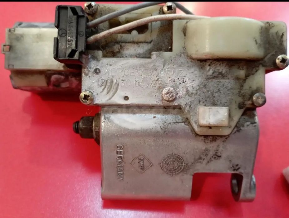 Электромоторчик руля Mercedes 124