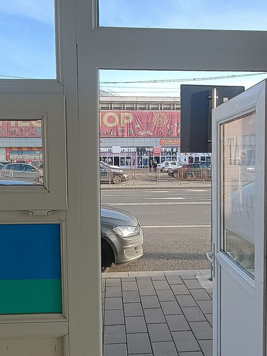 Parter, 36 mp,spațiu comercial ,zona Pavcom,Targoviste