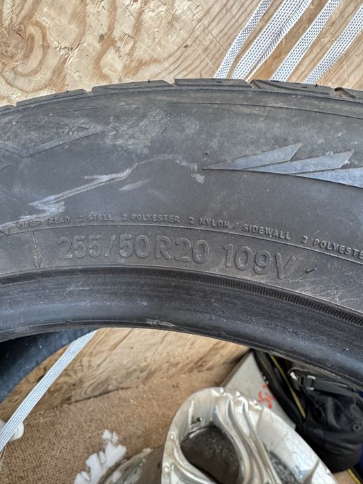 Один балон 255/50/20