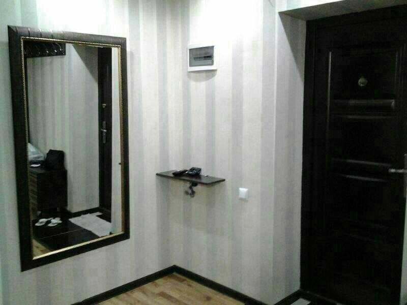 Ойбек , шота руставели 3 комнатная квартира 76м2 с большими комнатами