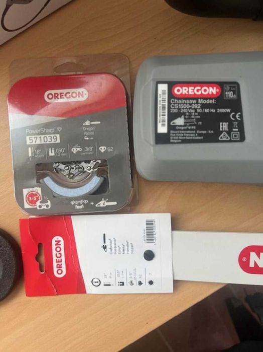 Самозаточващ се електрически верижен трион Oregon CS1500