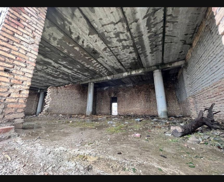 Toshkent Yangiyo'lda 2 qavatlik bino sotiladi