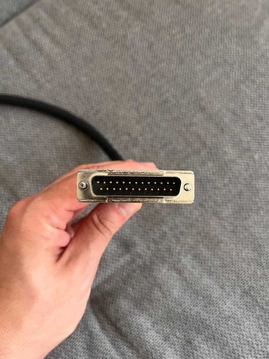 Mogami DB25 to 8 Neutrik Female Jack TRS Multi Analog Cable - кабел за свързване на аудио системи