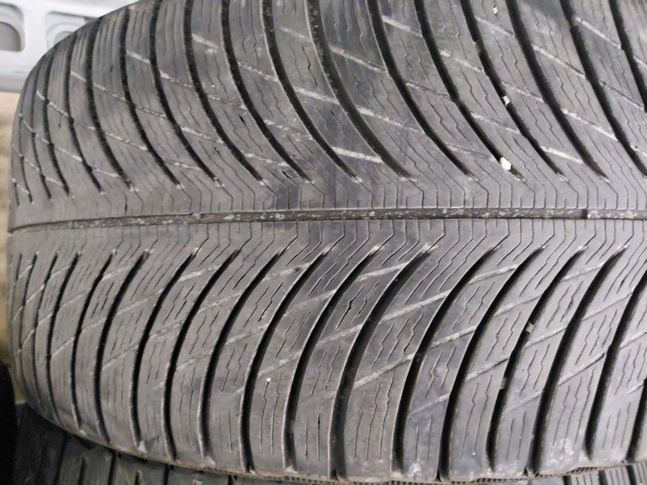 245/40/18" Michelin2бр.гуми
