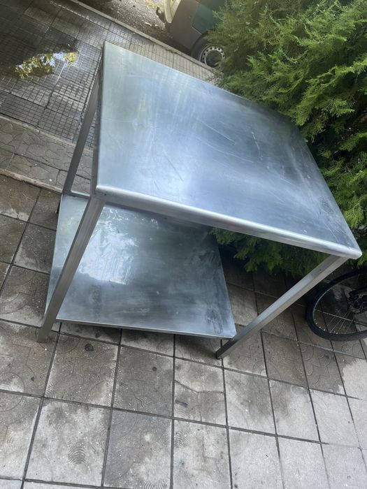 Работна маса неръждавейка