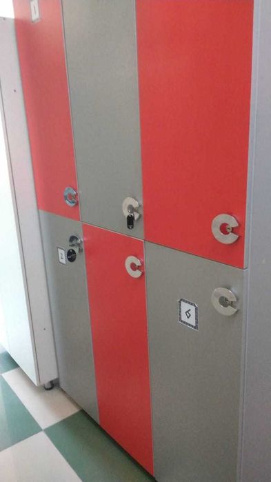 Продам шкафчики для раздевалки