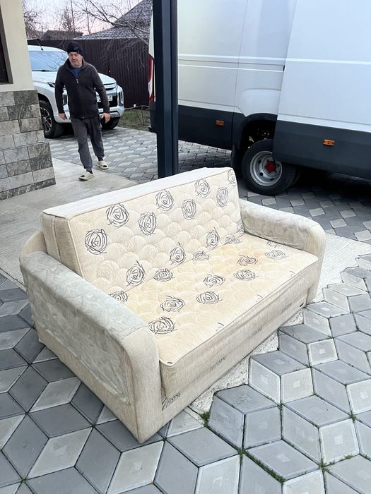 Canapea extensibilă 2 locuri – stare foarte bună