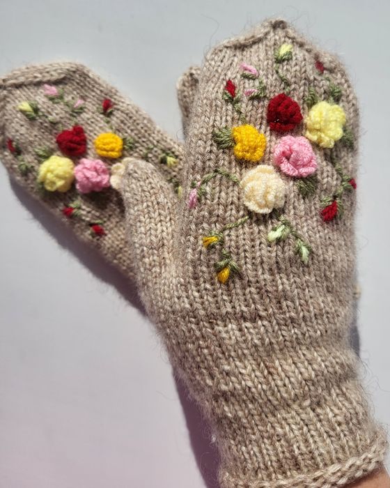 Продам варежки. Ручная работа. Пряжа ангора.