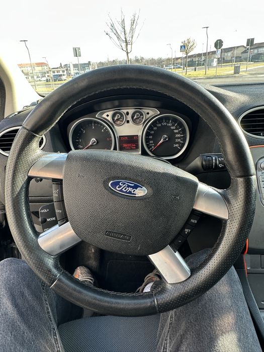 Ford Focus 1.6(Diesel)