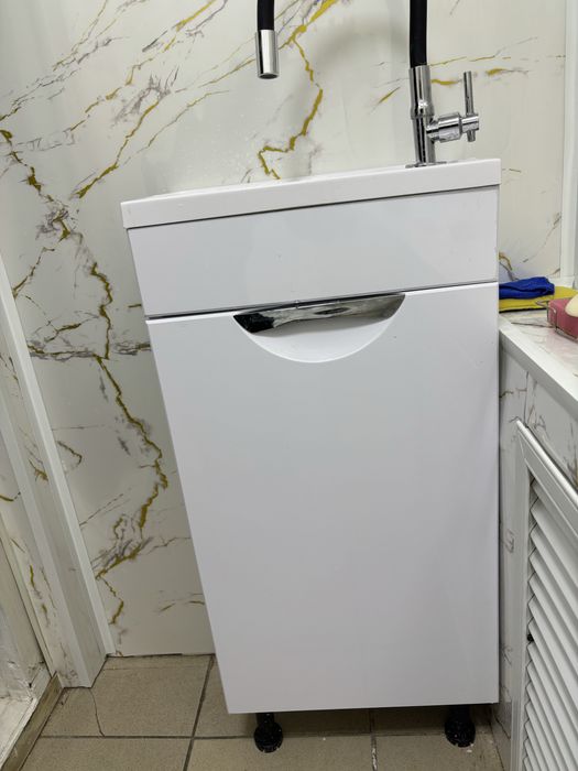 раковина и тумба