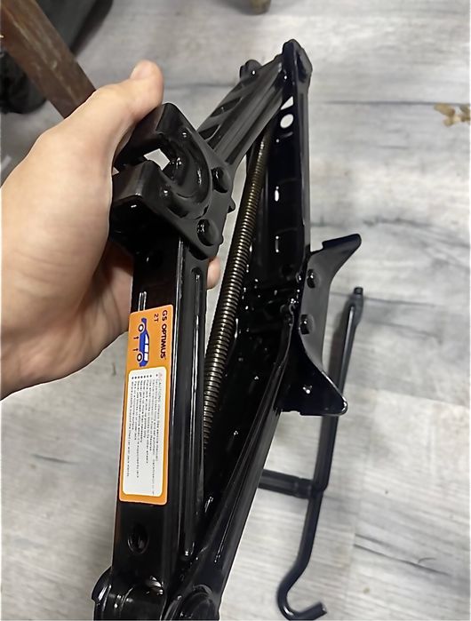 Продам дамкрат от Lacetti