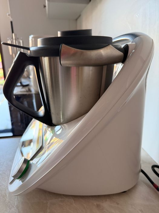 Thermomix TM6 IMPECABIL, din Germania – preț corect, folosit ocazional