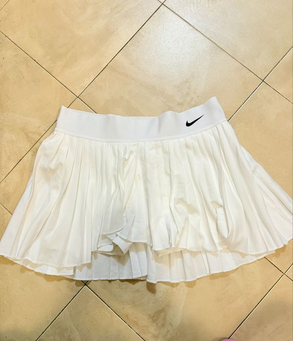 Дамска спртна пола - панталон Nike