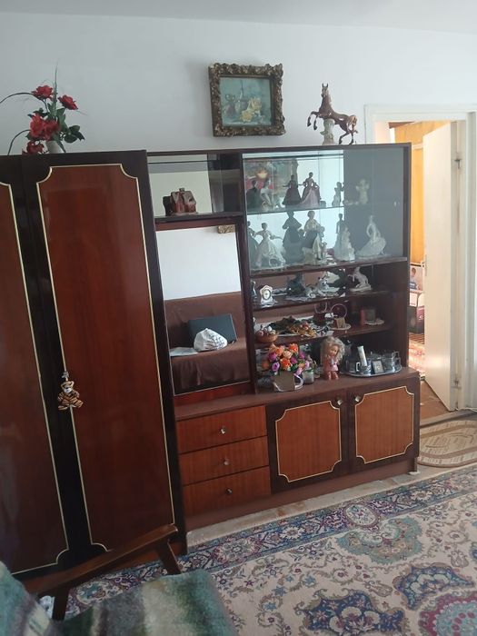 Vând apartament la bloc zona Fortuna