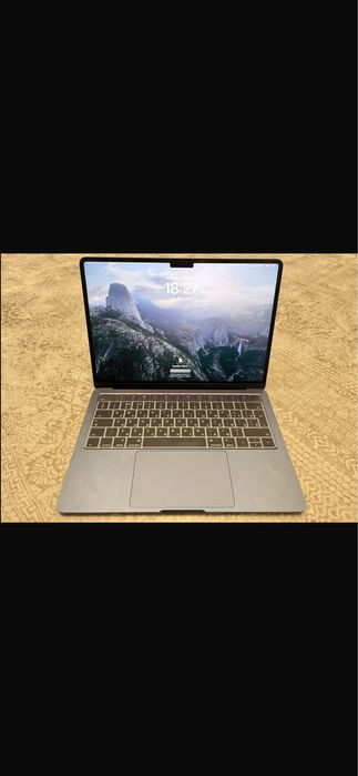 Apple Macbook Air
