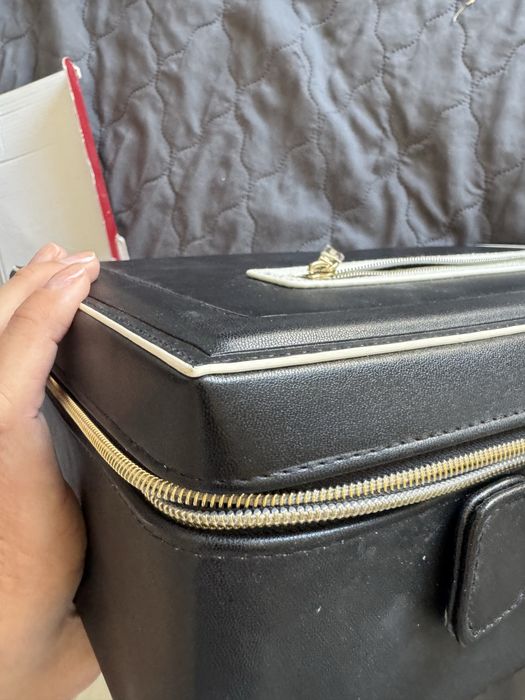 Косметичка Estee lauder новая