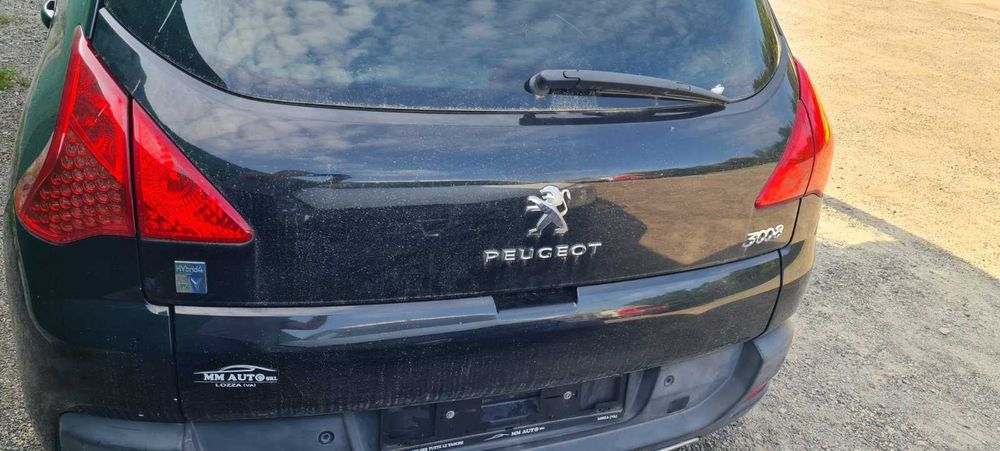 Пежо 3008   2.0 HDI Hybrid4 RHC - автомат – само на части