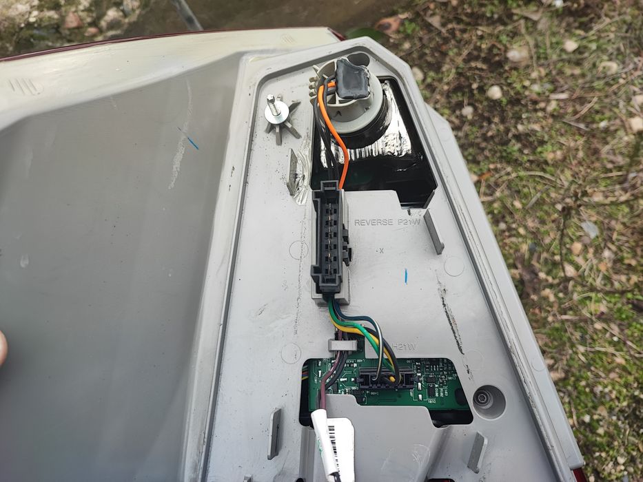 ОРИГИНАЛЕН десен стоп втора употреба свалени от Mercedes GL X164