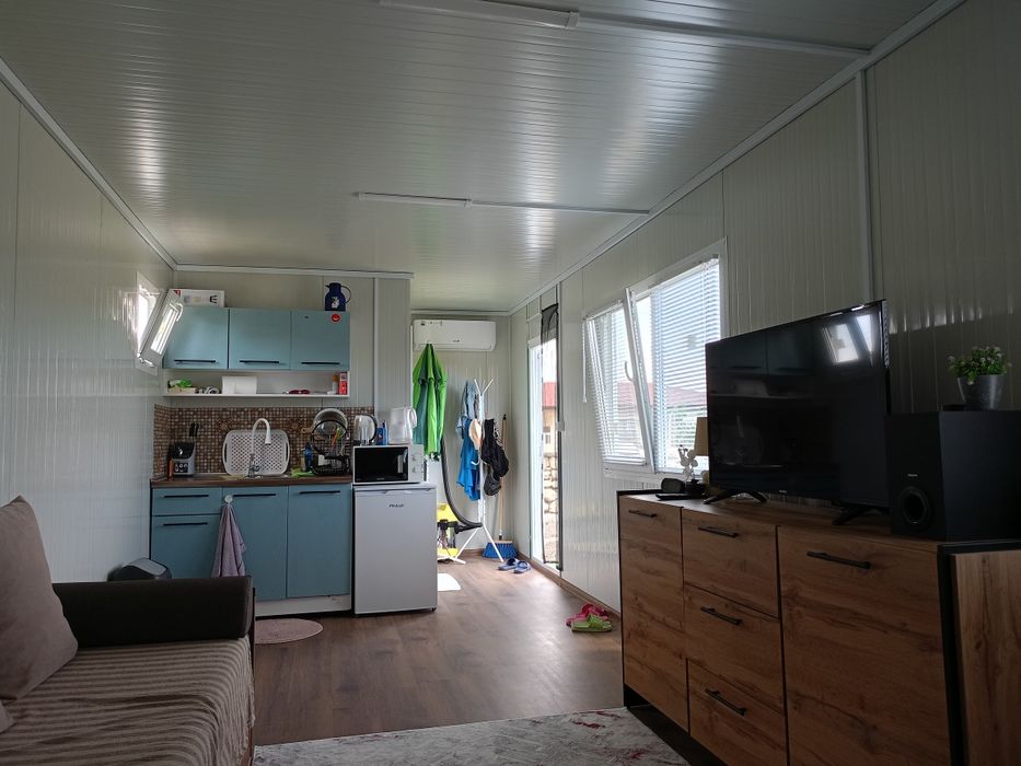 Контейнер обзаведен