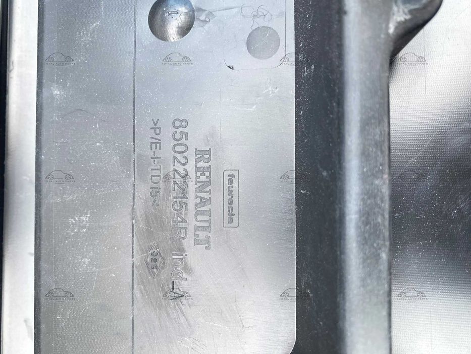 Spoiler bara spate Renault Kadjar 2015+ nou original Renault